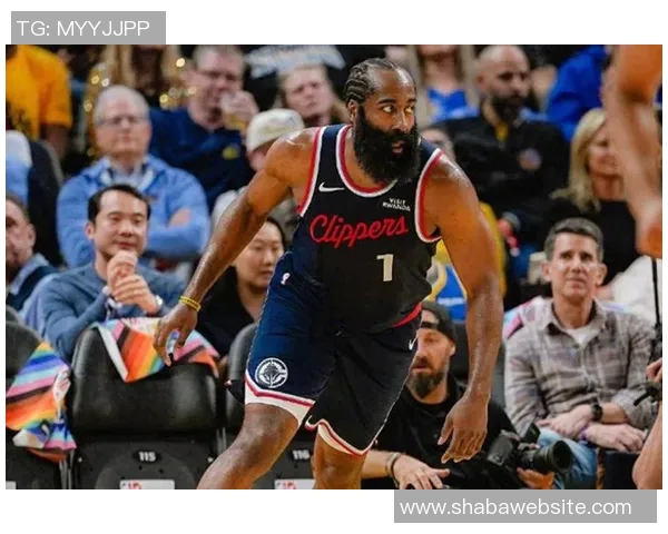 哈登谈最后一投被犯规的预感与比赛混乱局面